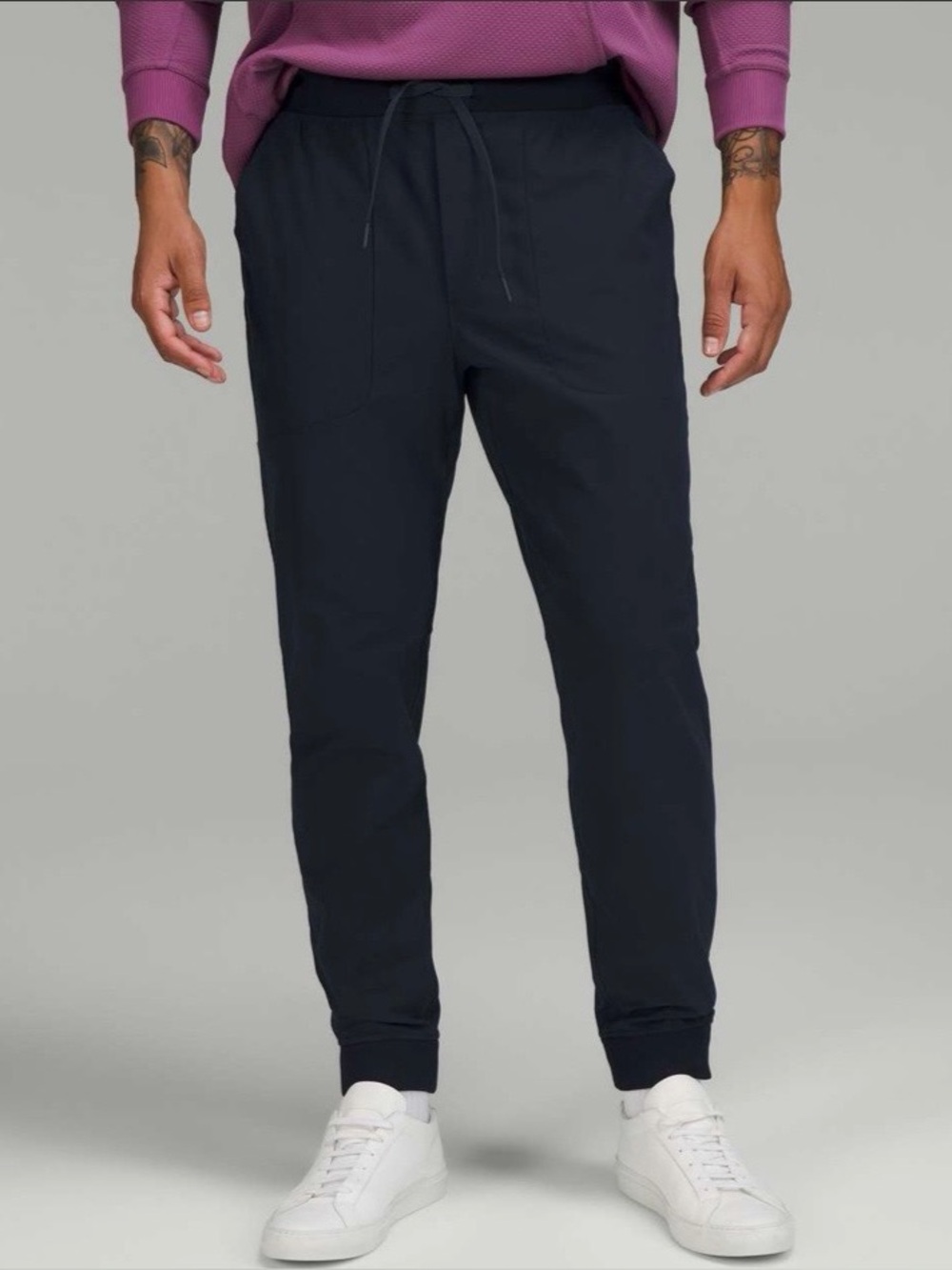 Lululemon ABC Jogger *Warpstreme
True Navy men’s size M